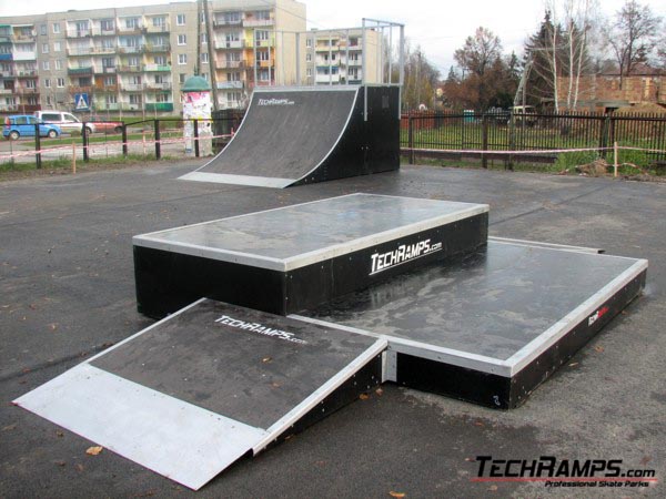 Skatepark w Warce